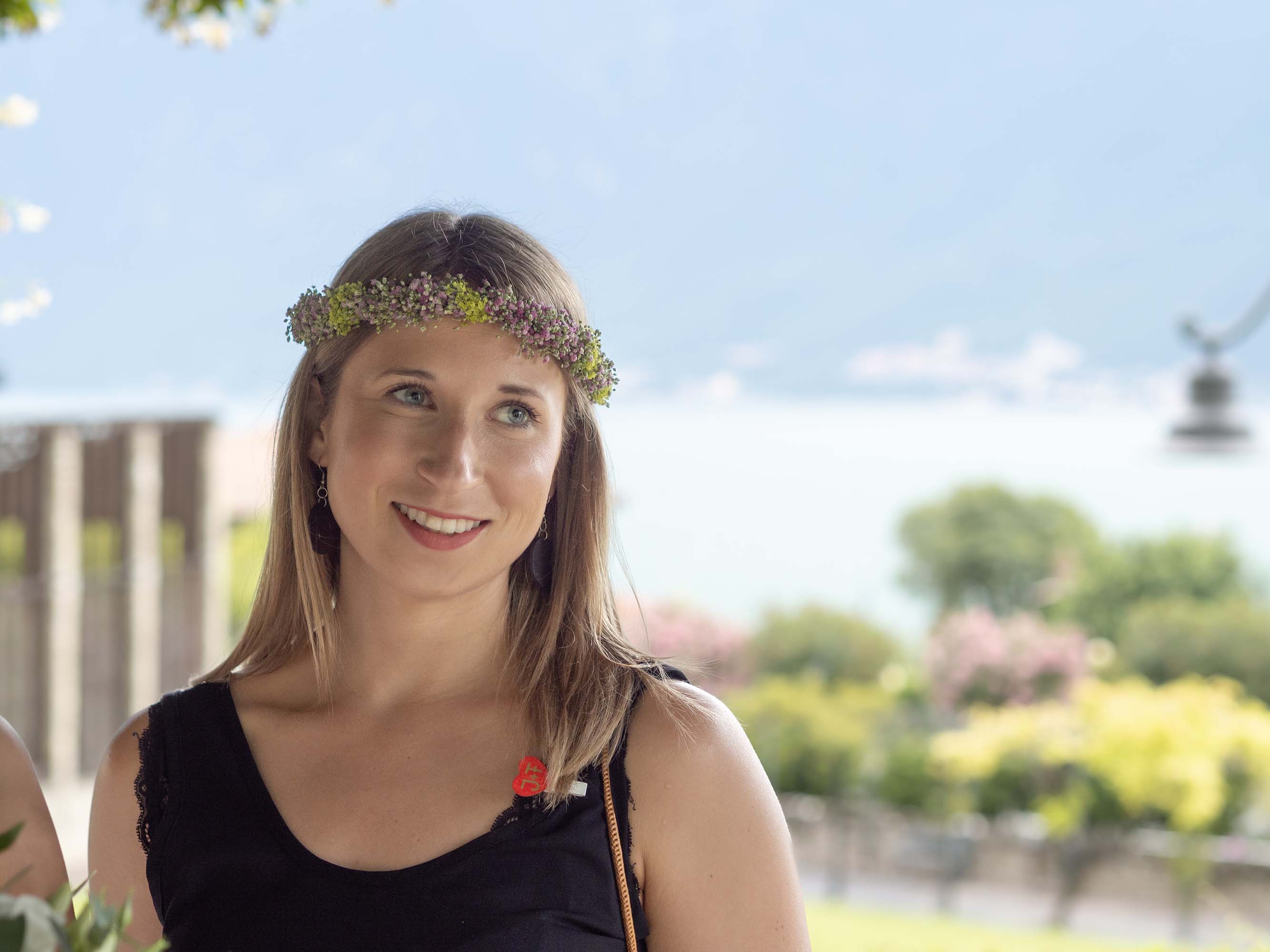 Porträt junge Frau mit Blumenkranz am Kopf - Fotograf Thomas Malek in Rohrenfels, Neuburg an der Donau, Ingolstadt, Schrobenhausen, Donauwörth, Pfaffenhofen