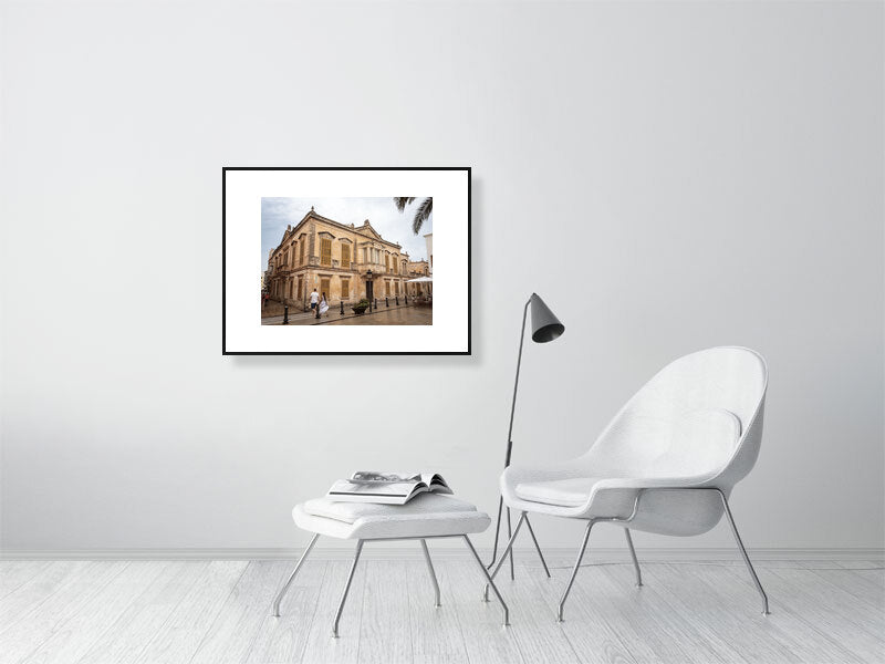 Dame in Weiß Ciutadella Menorca - Print gerahmt - Fotograf Thomas Malek in Rohrenfels, Neuburg an der Donau, Ingolstadt, Schrobenhausen, Donauwörth